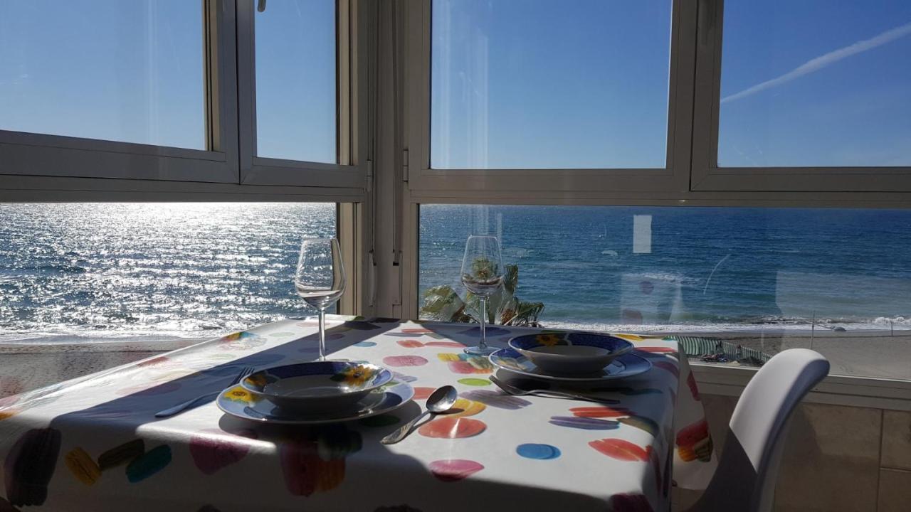 Beachfront 82 Torrox Bagian luar foto