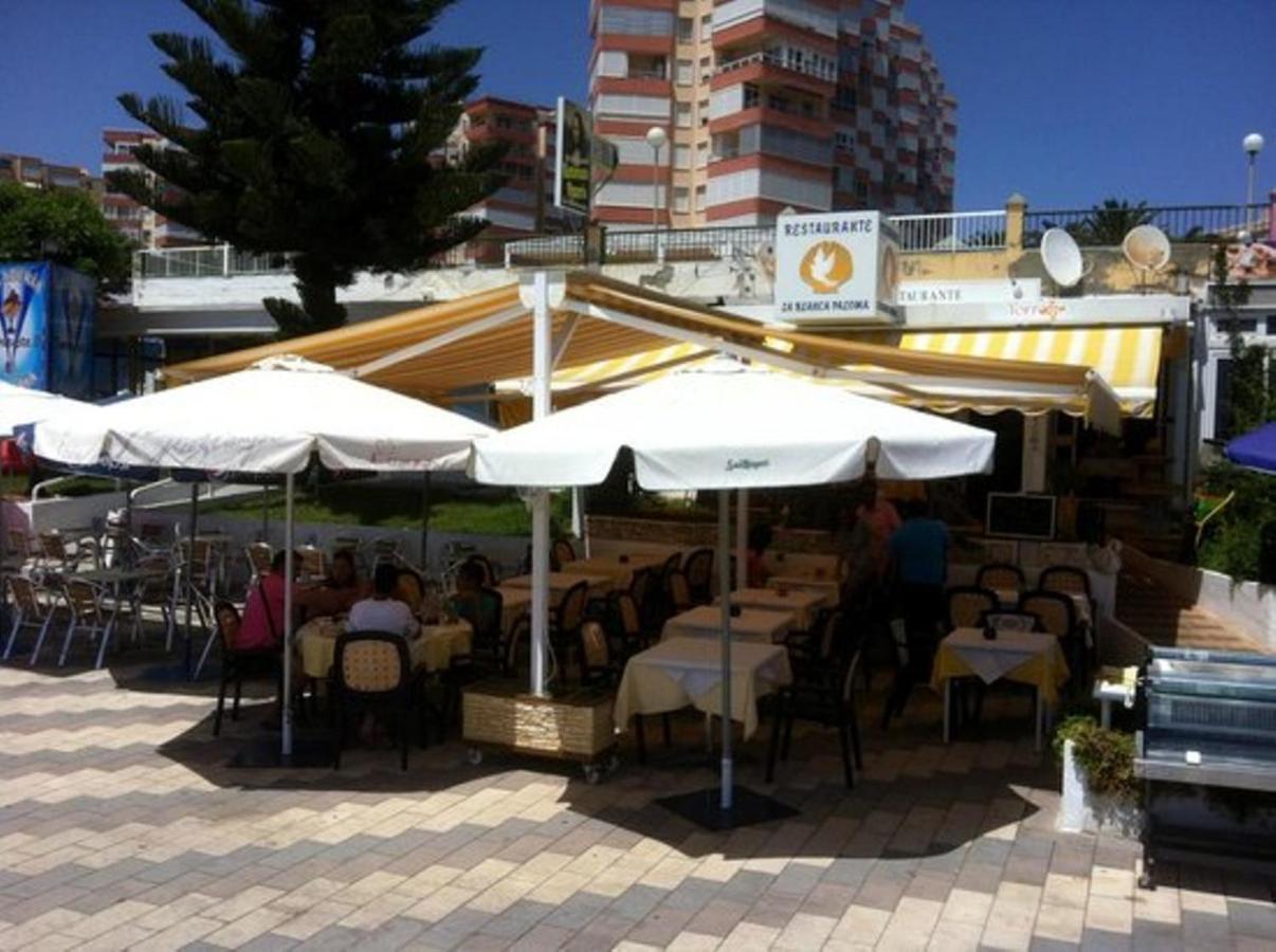 Beachfront 82 Torrox Bagian luar foto